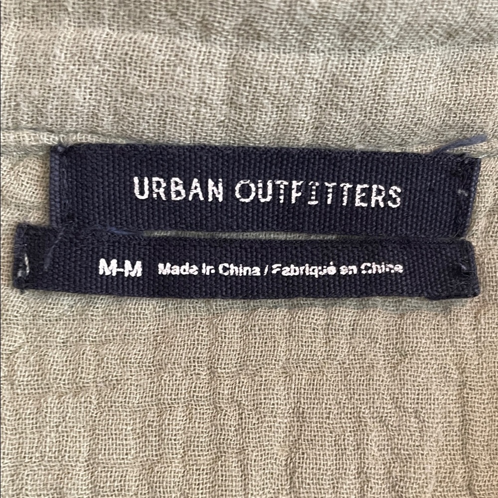 Urban Outfitters Green Short-Sleeve Romper - Picture 3 of 5